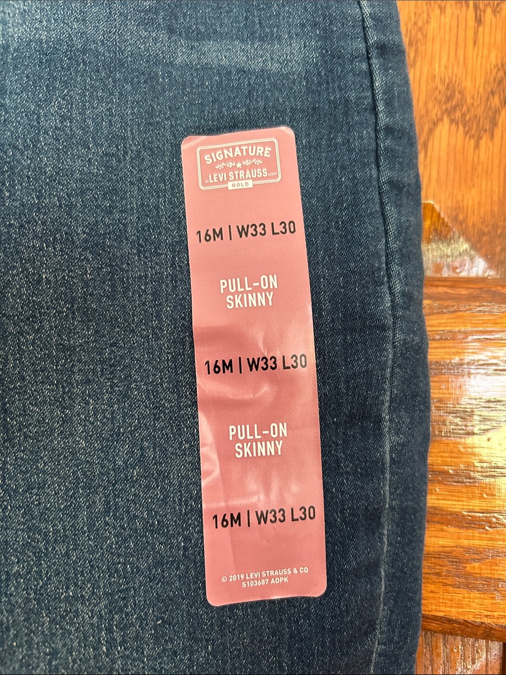Levi's Women's Dark Blue Stretch Jeggings NWT Size 16M - Picture 2 of 6
